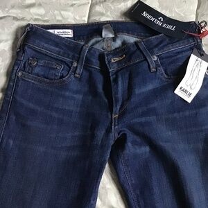 TRUE RELIGION KARLIE LOW RISE BELL BOTTOM JEANS NWT